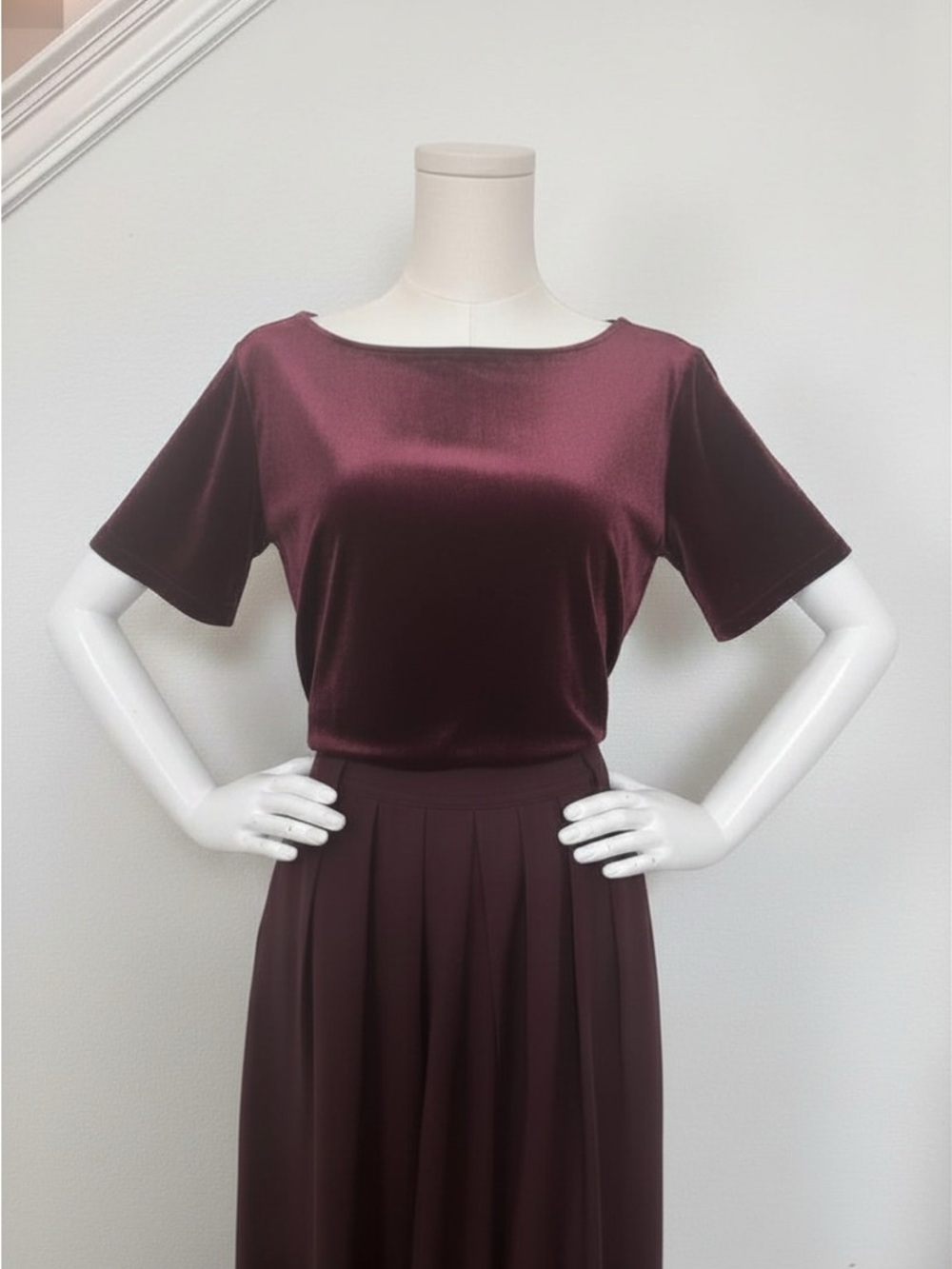Velvet Short Sleeve Top in Deep Wine